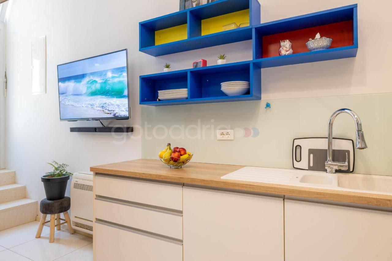 Modern Duplex Studio Tommy Макарска Екстериор снимка