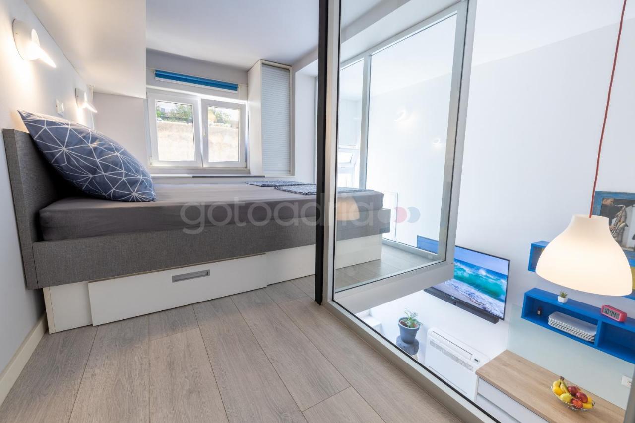 Modern Duplex Studio Tommy Макарска Екстериор снимка